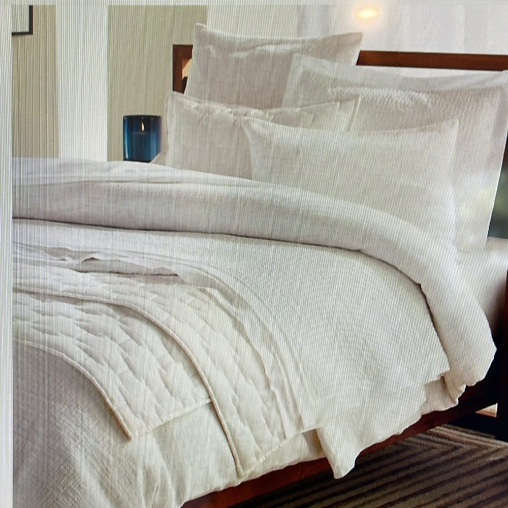 CRATE & BARREL Lindstrom Cotton White King Duvet and (2) King Shams